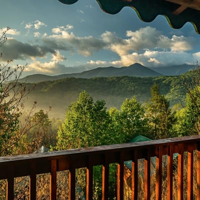 Epic Views, Perfect Location, Fast WiFi