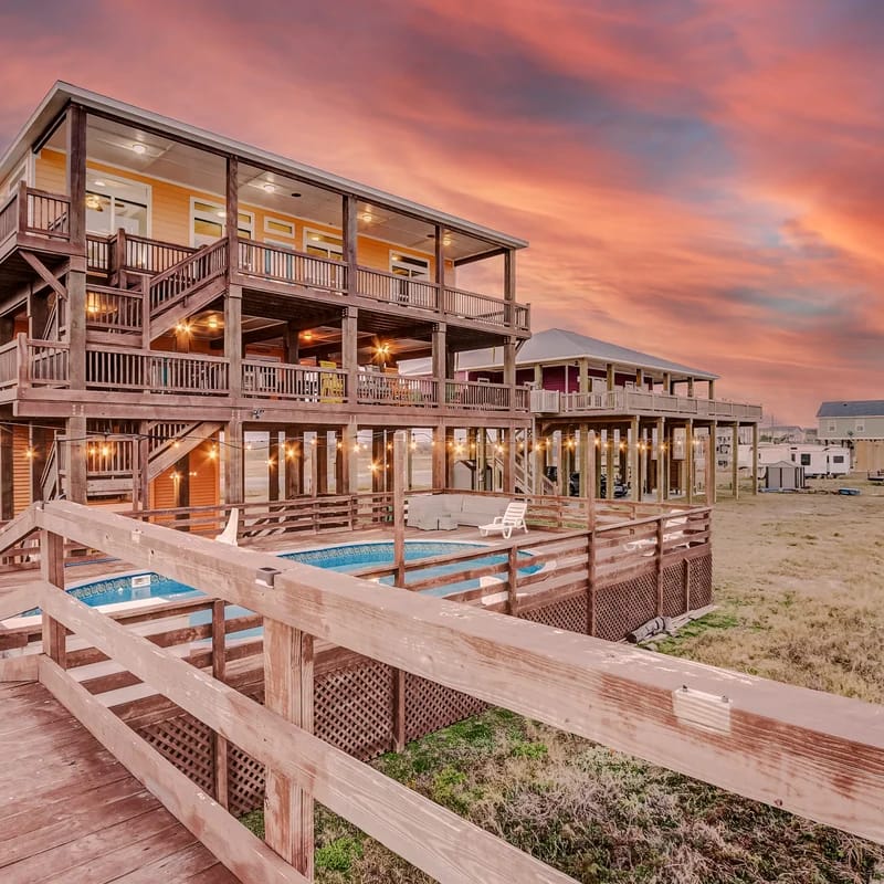 Everything's Bigger in Texas! (Crystal Beach, TX)